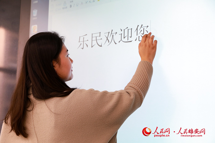 ۰ݺ͘СWҰbǻۺڰȿͨڰʹֿĻDWУώʹǻۺڰW ΟĔz