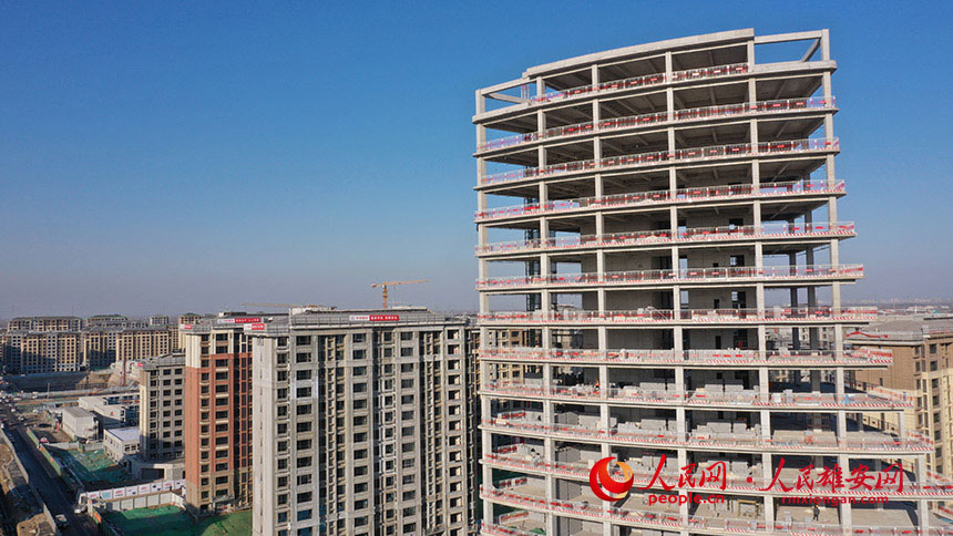 �D������Ƭ�^C��Ԫ���÷��������Oʩ�ĿC3�˶����DƬ�҂Ȟ�����Ƭ�^Ҏ�����O����߽���������W ������z