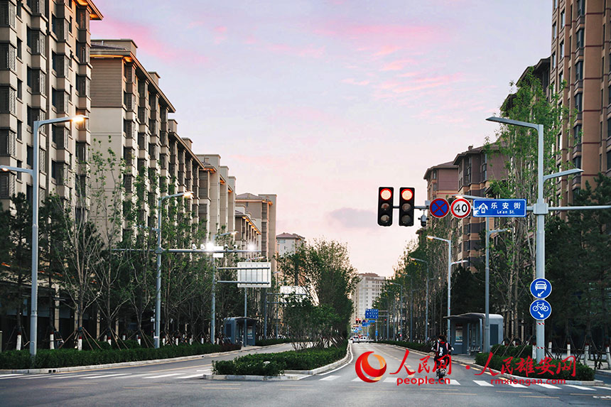 ϼµ۰^ݖ|Ƭ^@øz