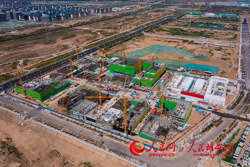 雄安啟動區雄安創新研究院科技園區項目建設現場。人民網 李兆民攝