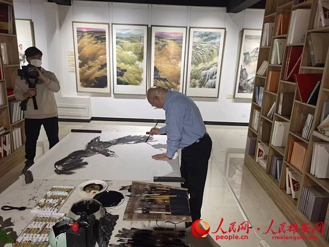 南開大學藝術與美學研究院副院長，教授，博導，現場創作，題字。3650