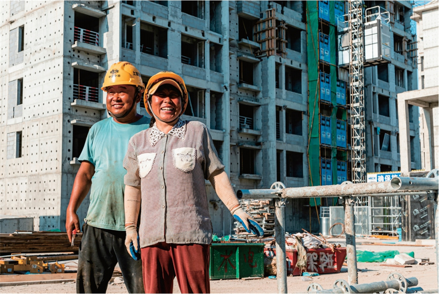 “7人組”在雄東片區安置房項目拍攝的王宏偉、趙愛英夫婦（雄縣王家場村）。