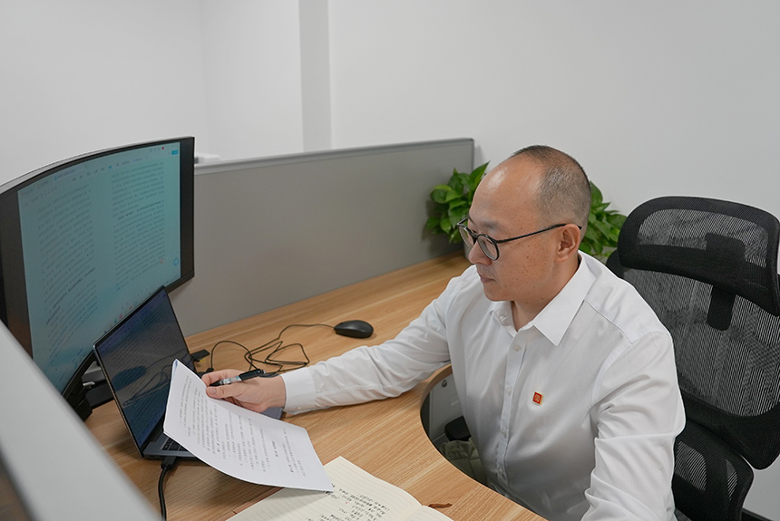 魯兵。王舒攝