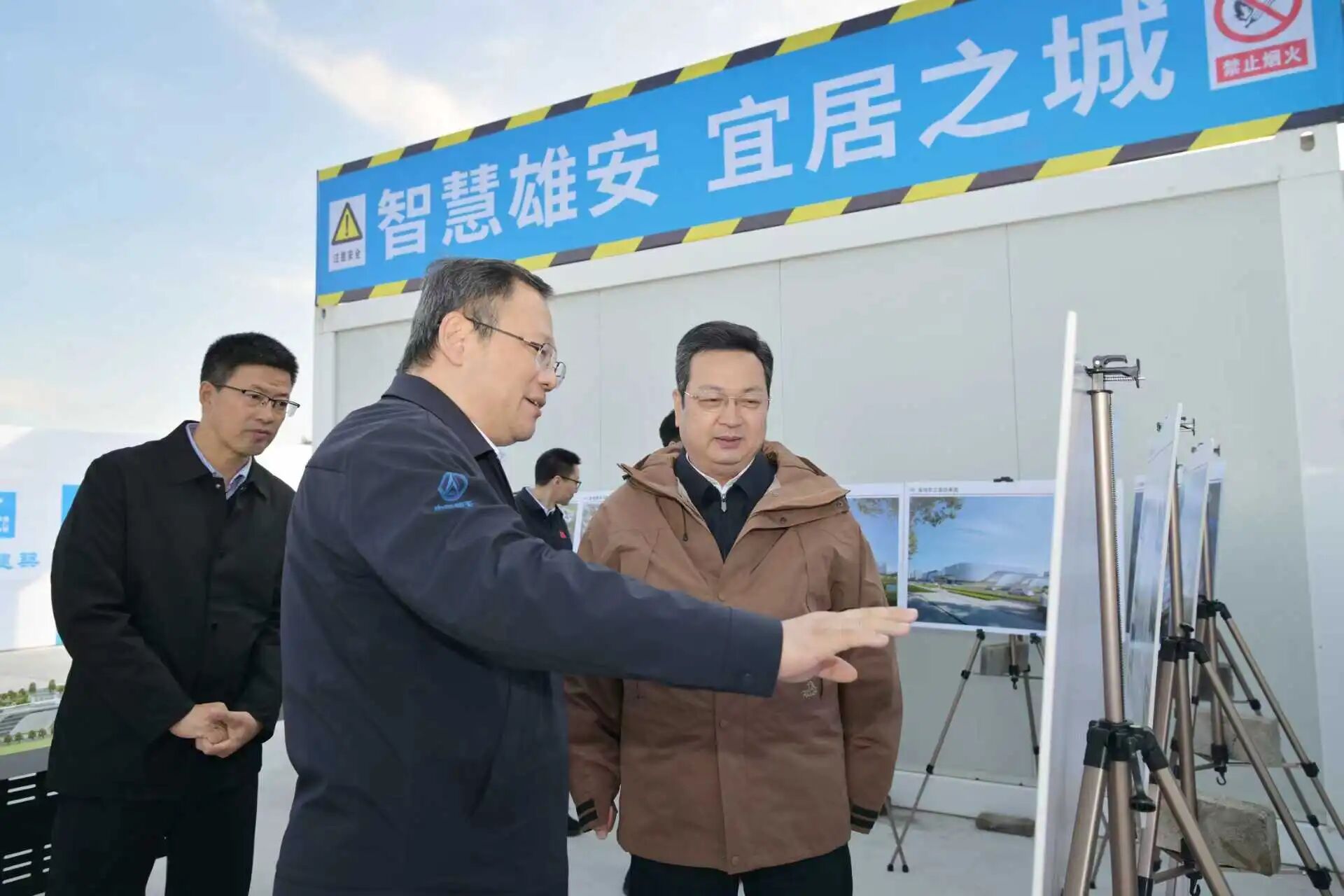 張國華調研啟動區重點項目建設。王偉倩攝