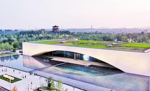 10月27日傍晚時分，雄安新區華燈初上，雄安城市計算中心宛如一只明亮的大眼睛。本報記者 劉光昱攝